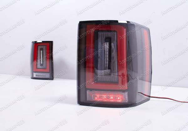 ������ ����� Rolls-Royce Cullinan �� Range Rover 